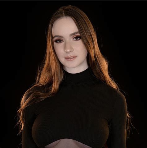 Hazel Moore Nude (17) .